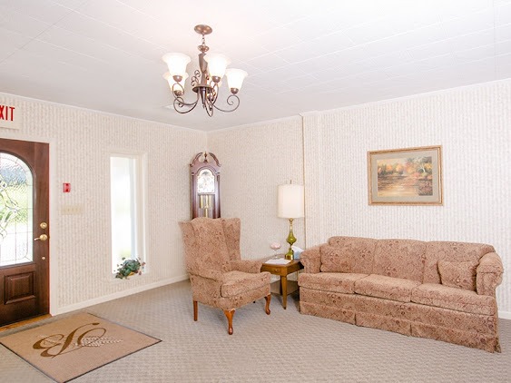 Boultinghouse Funeral Home gallery image 4